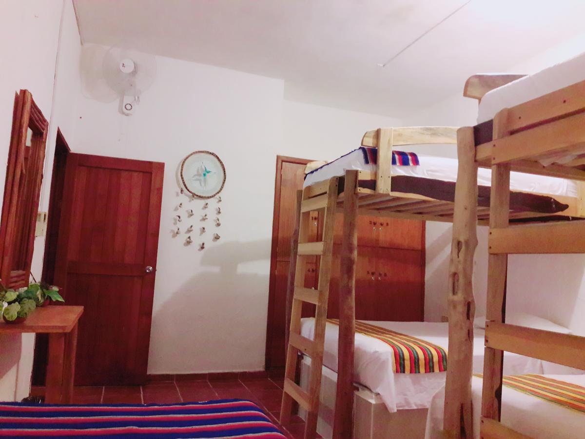 Hostel La Isla Holbox Exterior photo